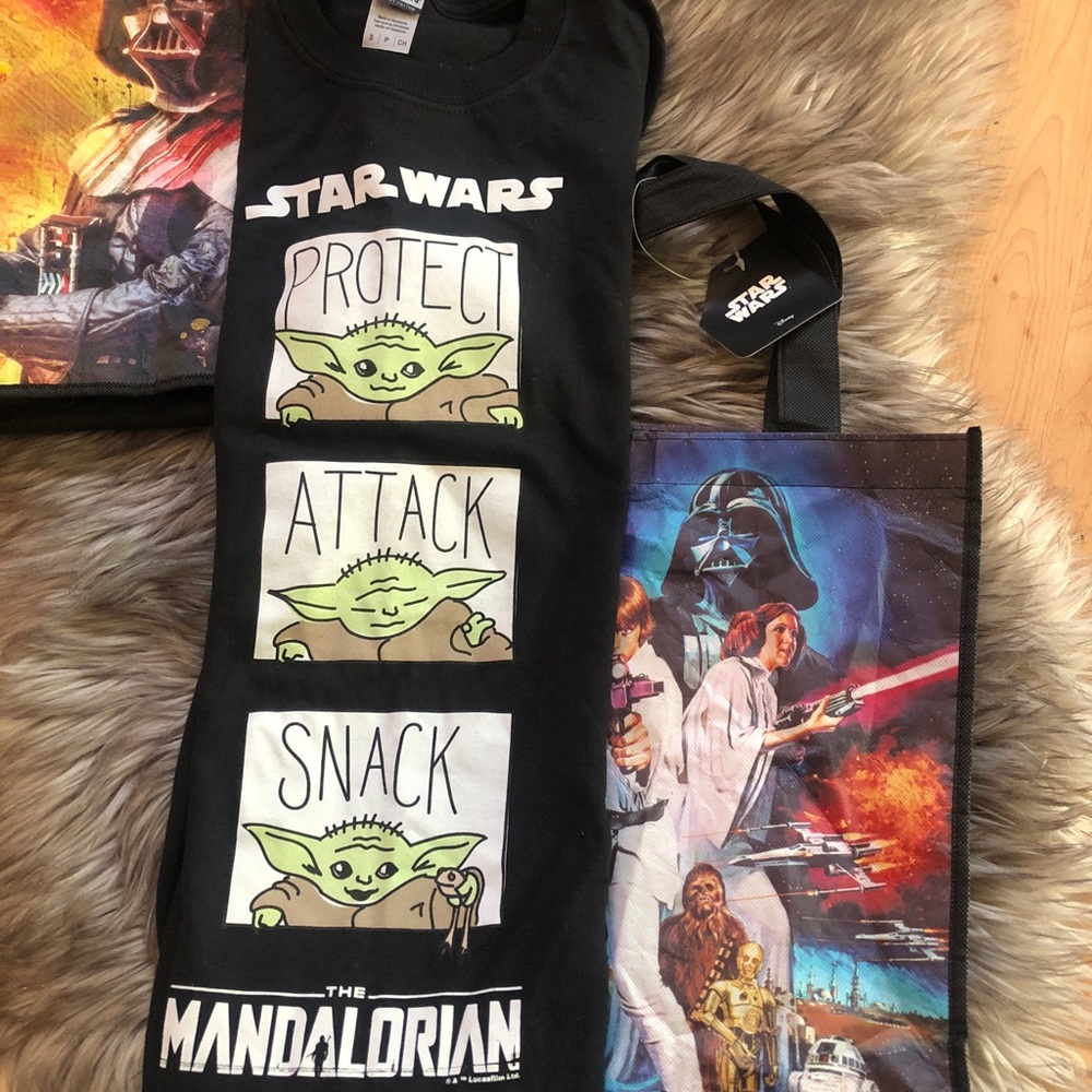 Star Wars Mandalorian T-Shirt (SzS) & 2 NEW Star Wars bags